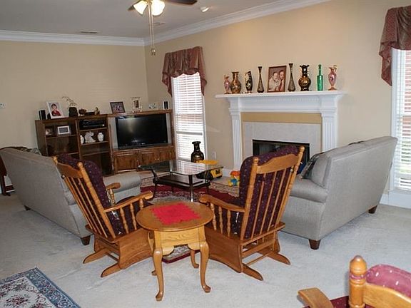 3rd image of 2055 Stockton Walk Ln