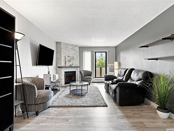 3rd image of UNIT 308-423 Tait COURT