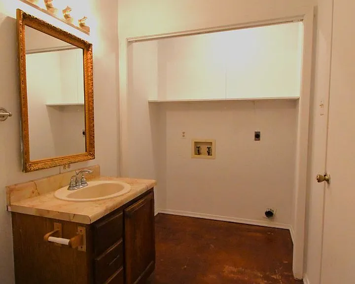 102 Parklane Dr — Photo 20