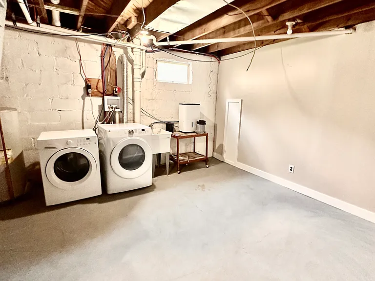 310 Summit Ave — Photo 11