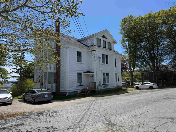 6 Chipman Ln, Yarmouth, NS B5A 1N3