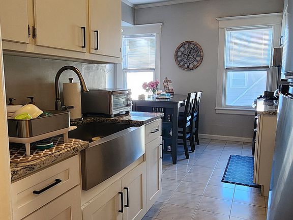 5th image of 132 Rich Ave APT 2