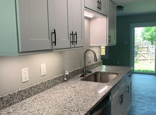 8974 Miles Pl, Manassas, VA 20110