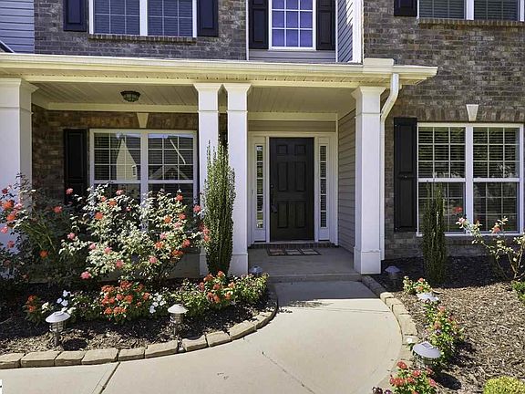 3rd image of 279 Oak Branch Dr