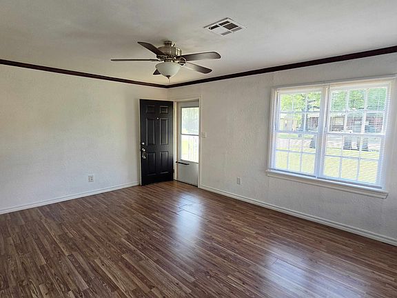 5th image of 605 NW 50th St