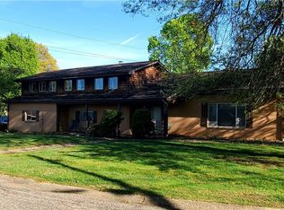 106 Overlook Ct, Saint Clairsville, OH 43950