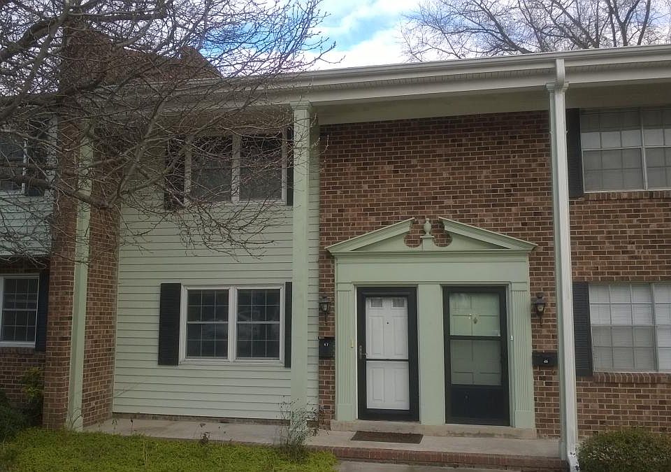 1st image of 1002 Willow Dr APT 47