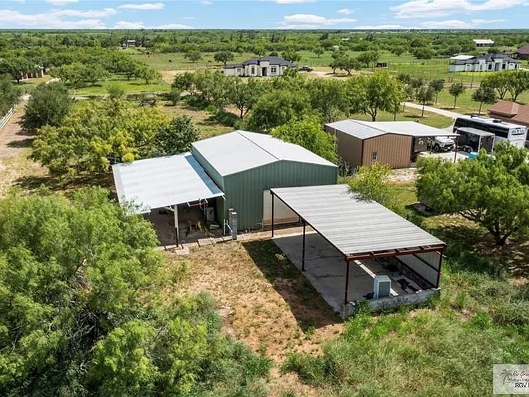 24618 Rio Colorado Rd — Photo 2
