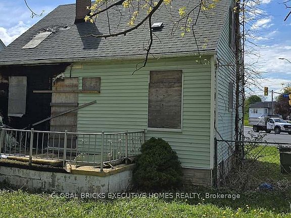 5th image of 5168 Stanley Ave