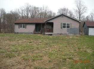 945 Harmony Rd, New Harmony, IN 47631