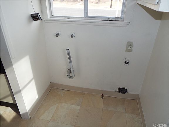 4th image of 45403 Leatherwood Ave