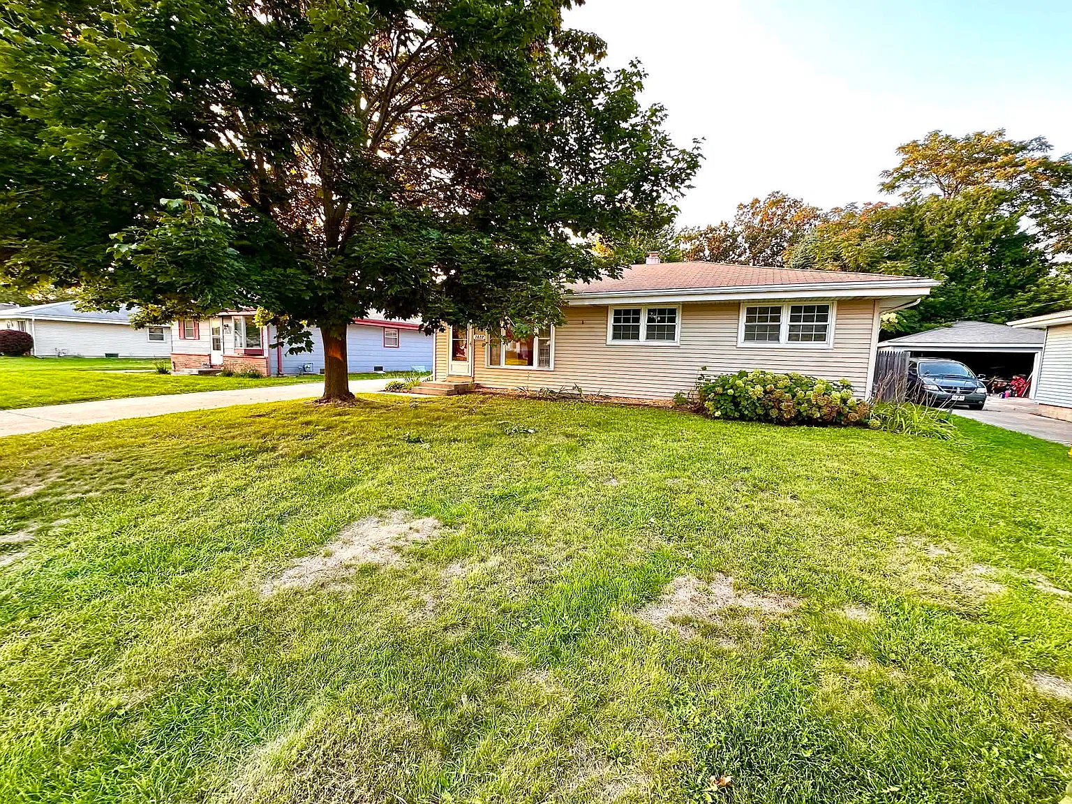 3 bed, 1600 sqft, $2,800 — Photo 4