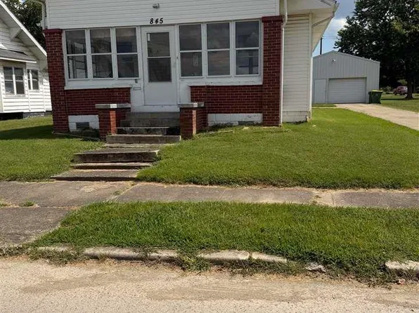 845 N Main St, Sullivan, IN 47882