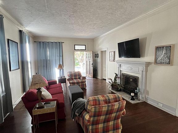 4th image of 146 Benachi Ave