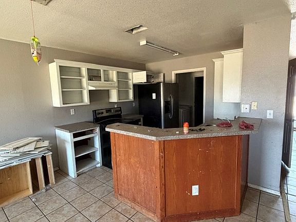 4th image of 1411 E Jax Ave