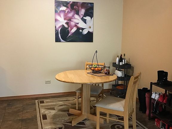 5th image of 413 Kiowa Dr APT 203