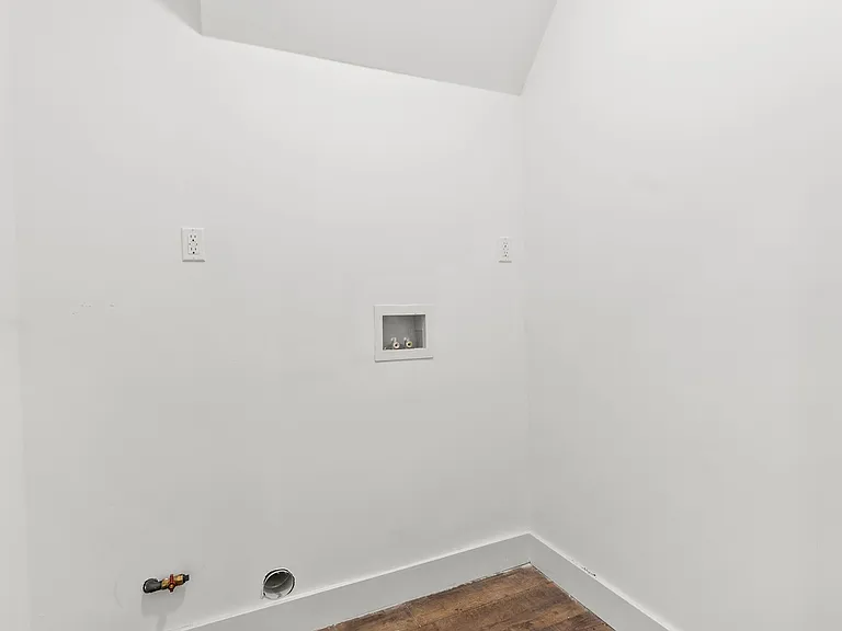 855 S 14th St #1 — Photo 23