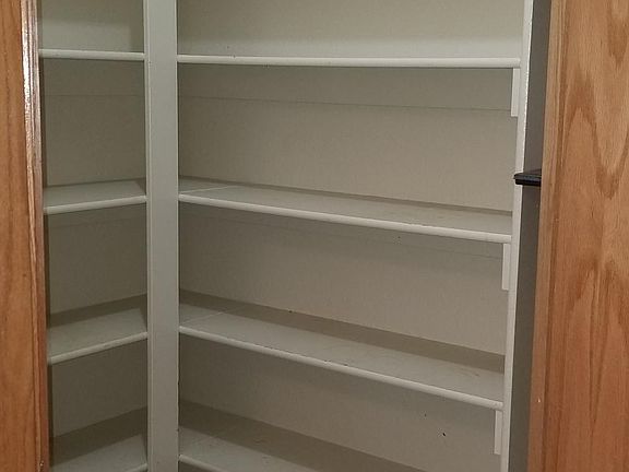 Kitchen pantry