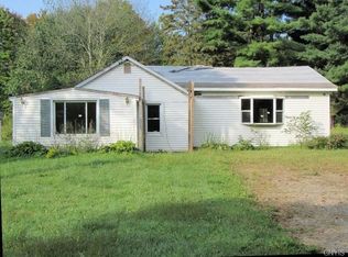 3 Mack Rd, Oswego, NY 13126