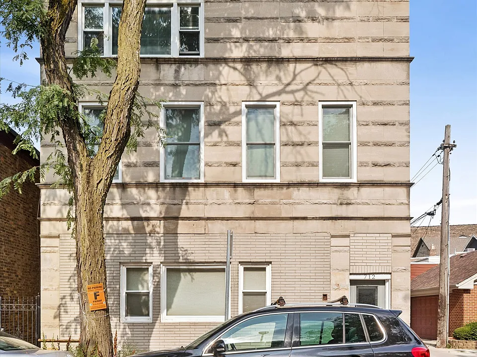 Building Photo 3