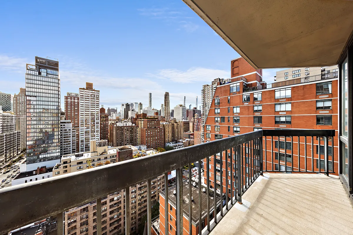 330 East 75th St Unit 23A  