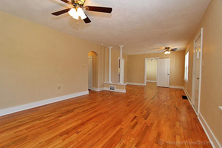 1102 N West End Blvd — Photo 5