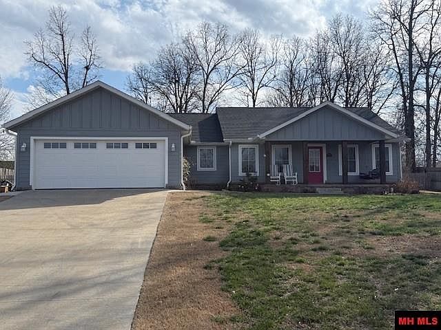 1st image of 608 Wedgewood Cir