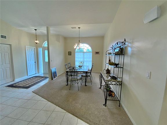 5th image of 240 32nd Ct SW