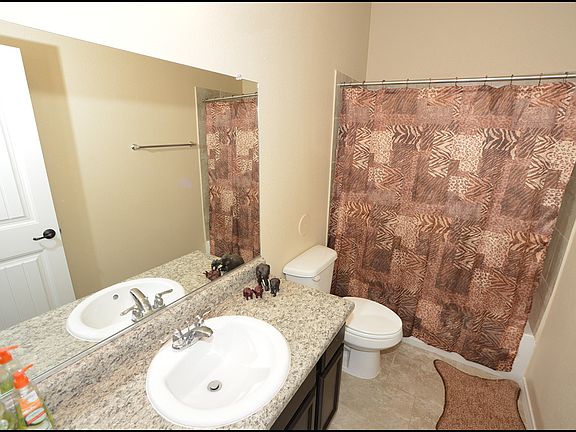 3rd image of 3853 Loma Cristobal Dr