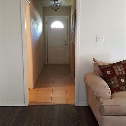 3rd image of 205 NE 21st St