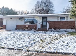 302 S 6th Ave, Royersford, PA 19468