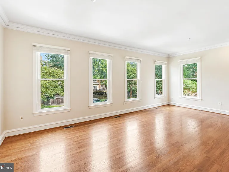 9700 Whitley Park Pl #Townhouse 19 — Photo 5
