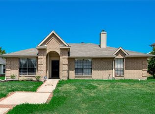 8609 Manchester Dr, Rowlett, TX 75089