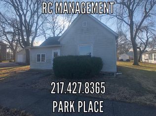 205 Park Pl, Rossville, IL