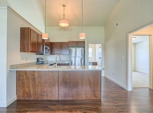 101 Hampshire Rd, Savoy, IL 61874