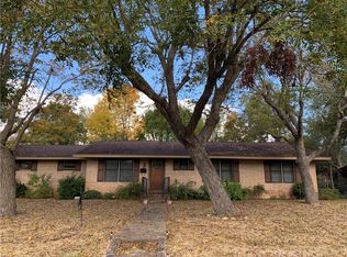 309 E Pearl St, La Grange, TX 78945