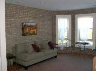 3203 W Berwyn Ave APT 1E, Chicago, IL 60625