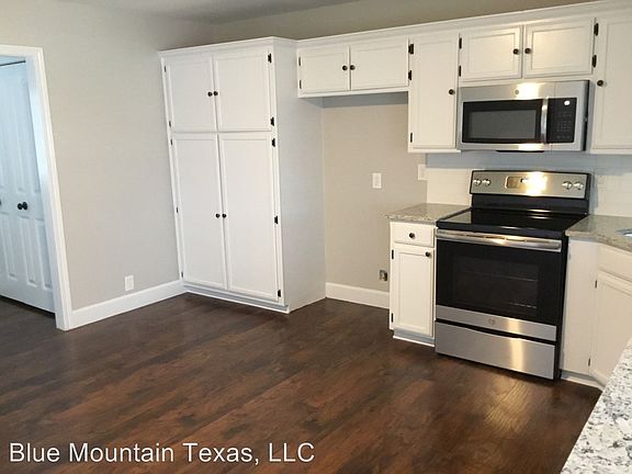 5th image of 3207 Longhorn Trl
