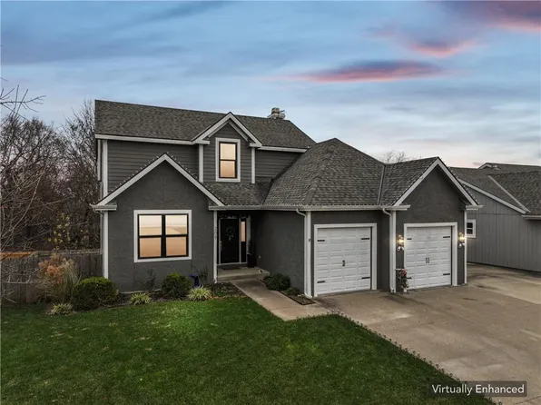 209 Hillside Dr, Baldwin City, KS 66006