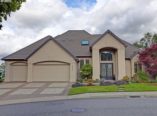 8403 NW Hazeltine St, Portland, OR 97229