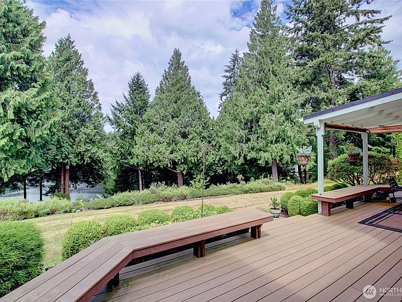 3rd image of 11 Whispering Cedars Court