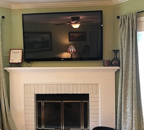 Fireplace With Gas Log