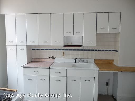 2nd image of 776 N 26th St