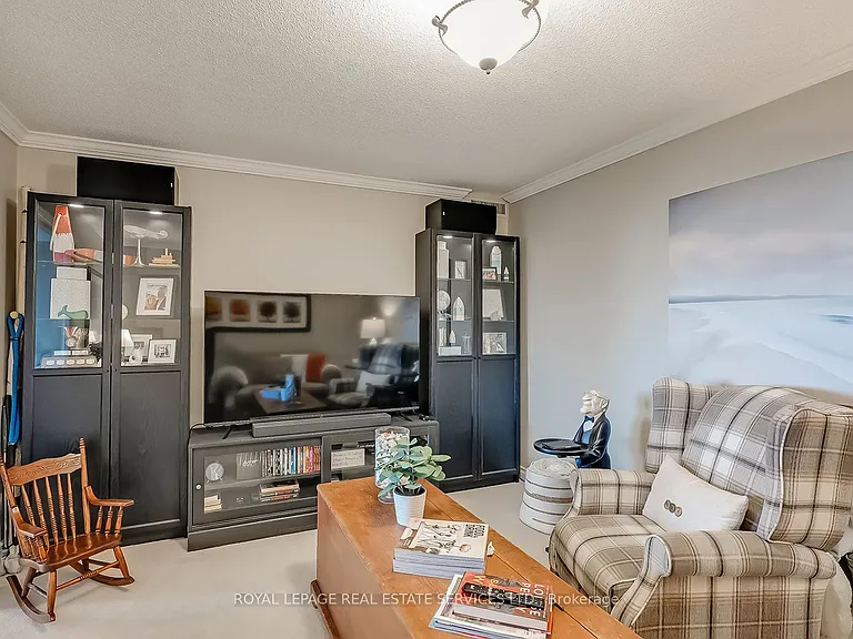 100 Lakeshore Rd E #805 — Photo 20