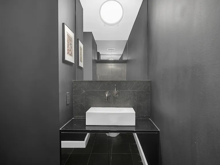 100 W 58th St #4C — Photo 7