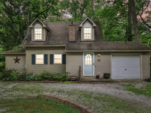 170 Kendall Park Rd, Peninsula, OH 44264