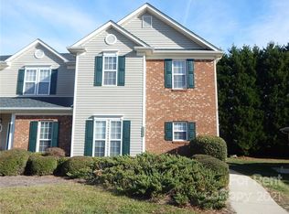 9327 Kimmel Ln, Charlotte, NC 28216