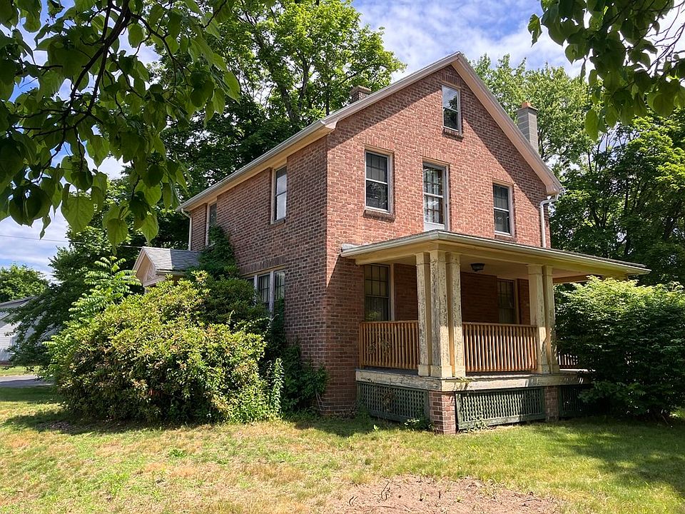 1st image of 98 Willimansett St