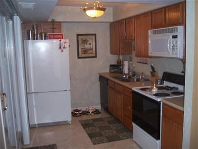 2nd image of 13816 Oakbrook Dr #3816