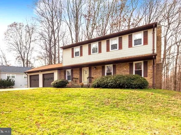 12010 Skipjack Ct, Woodbridge, VA 22192